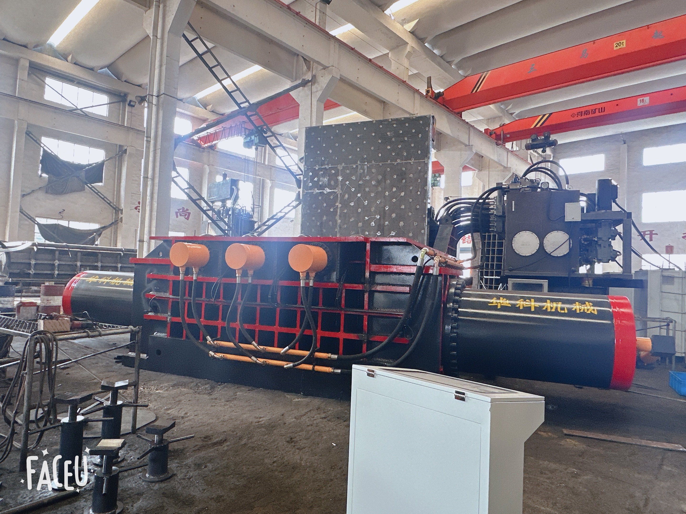 Últimos blogs da empresa sobre Why Dual Master Cylinder Automation Matters in Heavy-Duty Scrap Baling