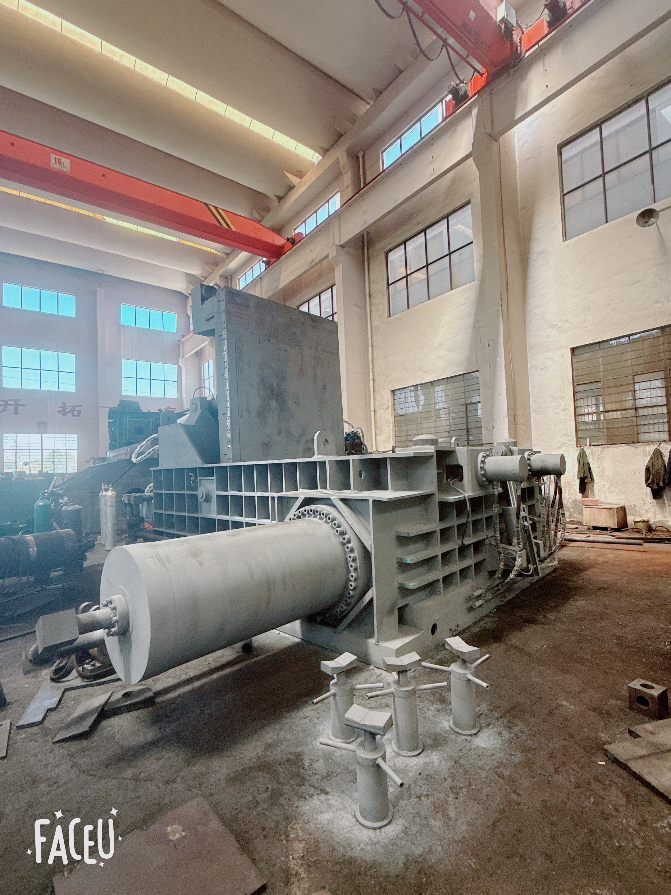 Últimos blogs da empresa sobre Otimização da eficiência de compressão de metais em grandes fábricas indonésias